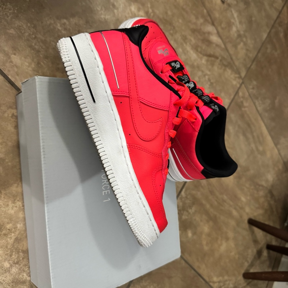 2020 Nike Air Force 1 LV8 3(GS) - Picture 6 of 9